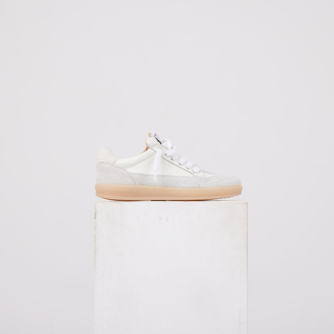 Sneaker Studio -Asensyo